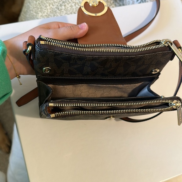 Michael Kors crossbody bag - Picture 3 of 3